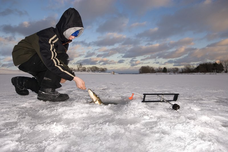 United Kigdom - ice fishing